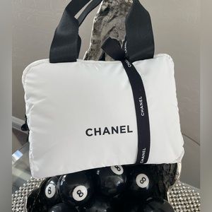Chanel White Cosmetic Bag White White Black Straps